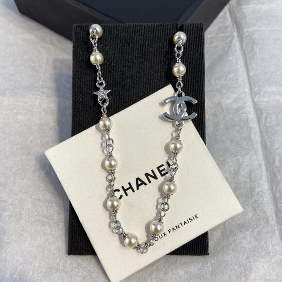 Auth Chanel NWT Pearl & Strass CC Choker with Star Accents - Picture 4 of 5